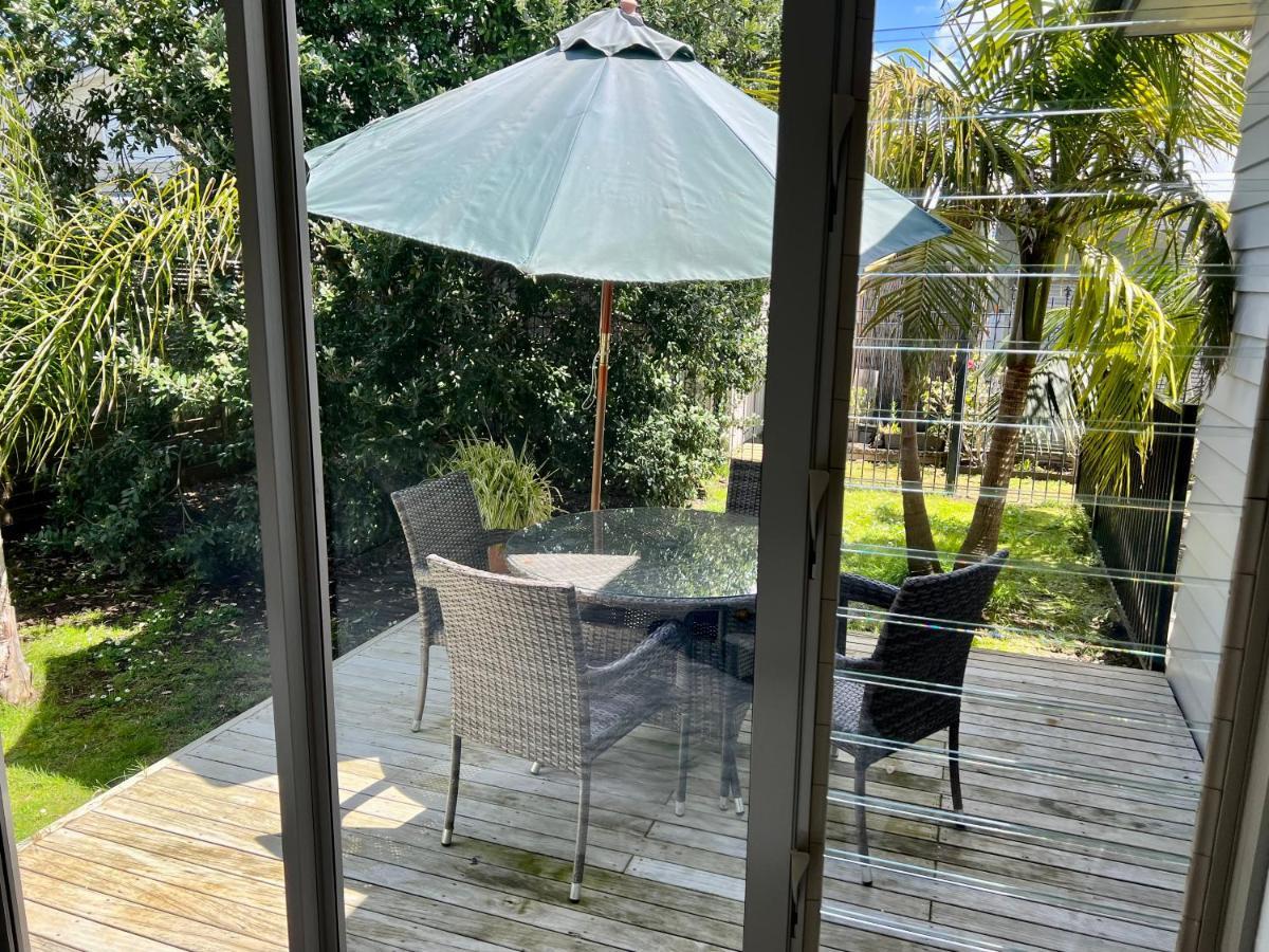 Bed and breakfast Jennie'S In Whitianga Extérieur photo