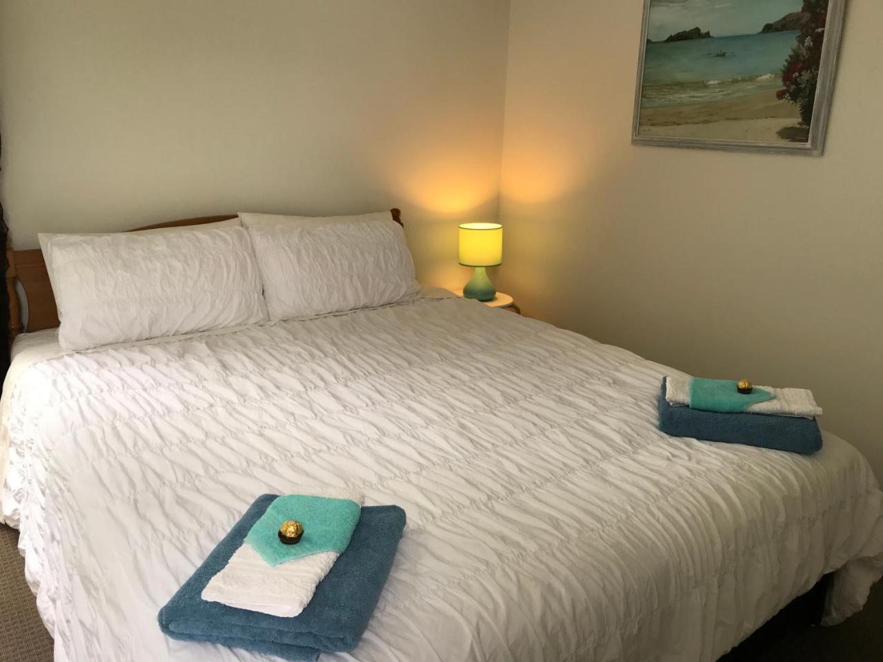 Bed and breakfast Jennie'S In Whitianga Extérieur photo